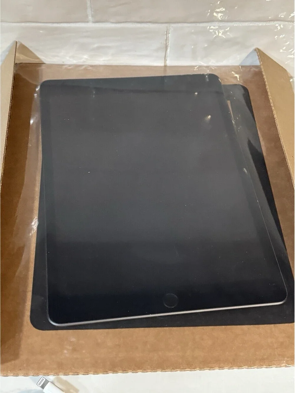Apple iPad (8th Generation) A2428 32 GB, Wi-Fi + 4G, 10.2 in - Space Gray